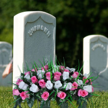 Silk Cemetery Flowers – Vibrant Artificial Rose Arrangement with Grave Saddle, Weatherproof & Fade-Resistant Outdoor Memorial Decor