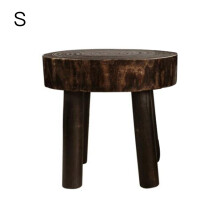 Scaun vintage tip Farmhouse, lemn masiv de înaltă calitate, pentru un plus rustic atemporal și un confort optim la ședere.