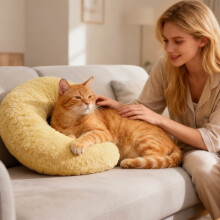 Liten kudde för katter, ultramjuk fluffig husdjurslugnande leksak halv munk för ledlindring sömnförbättring maskintvättbar