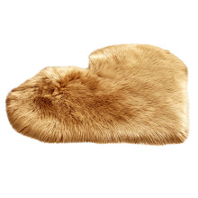 Heart Shaped Soft Faux Sheepskin Fur Rugs, Heart Shaped Fluffy Carpet for Home Sofa Living Room Floor Mat Plush (Green) 15.7x11.8"