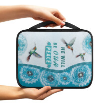 Carcasă pentru Biblie cu Imprimeu de Păpădie și Pasăre Colibri pentru Femei – „El Va Fi Pacea Noastră” | Ușoară, Mare, cu Mâner |