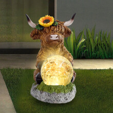 Solar Highland Cow Garden Statue Resin Outdoor Decor