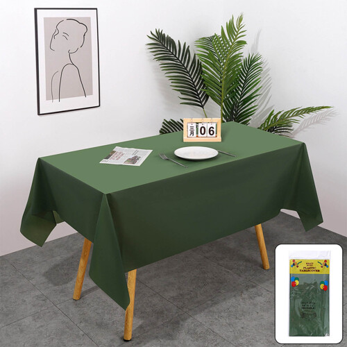 Nappe jetable en plastique – Vert foncé 137  183 cm 1
