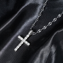 Kreuzkette für Herren, Goldkette für Damen, Herzkreuzschmuck aus 14-karätig versilbertem Edelstahl mit massivem Zirkonia-Anhänger