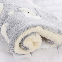 Cozy Calming Cat Blanket, Cat Bed Self Heating Pet Pad, Ultra Soft and Warm Dog Cat Bed Mat Flannel Blanket