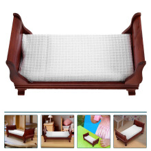 Braunes, synthetisches Miniatur-Puppenhausbett für Haustiere, robustes Design, perfekt für die Puppenhausdekoration, 1 Stück