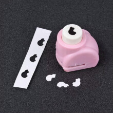 Mini furadores de papel de plástico em cores aleatórias para artesanato, scrapbooking e recortes - Carro - 5x9mm