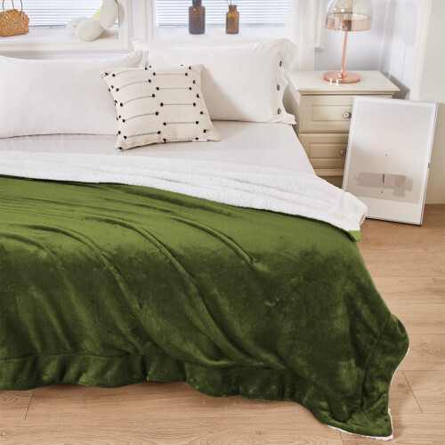 Lamb Wool Blanket 100x150cm Soft Fluffy Warm 1