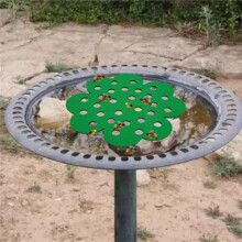 4 Stück Schwimmende Bienentränke in Blumenform, PVC-Bienentränkestation, Dekorativer Schmetterlings-Bienentränke-Bestäuber-Lebensraum