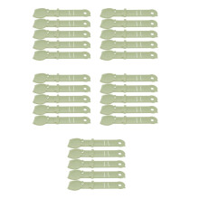 25Pcs Plastic Cat Treat Feeder Spoon Light Green Easy Clean