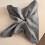 Στυλάτα λαστιχάκια μαλλιών σε γκρι χρώμα Love Textile, άνετη εφαρμογή, όλη μέρα 8