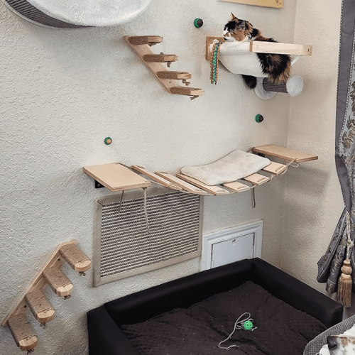 Wooden Cat Climbing Shelf Wall-Mounted 3-Tier 2