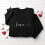 Sort Valentinsdags-sweatshirt med oversized halsudskæring til kvinder 4