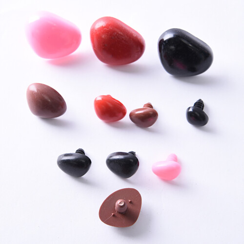 200Pcs Assorted Color Plastic Doll Noses for DIY Bear Plush Toy Making 1