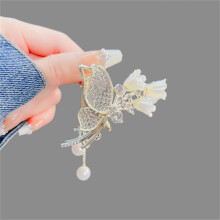 (Small lily of the valley butterfly) Vintage Lily Hair Clip with Tassel - Baroque Style