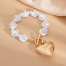 (Gold, 02) Heart Pendant Collarbone Necklace - Safe & Stylish