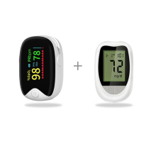 Vingertopbloedglucosemeter en pulsoximeter, slimme draagbare set, geschikt voor senioren thuis en op reis.