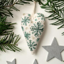 (Material Package) Christmas Cross Stitch Kit - DIY Heart Embroidery Gift