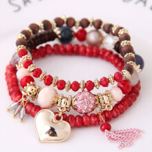 Populair, modieus en schattig, veelzijdig armbandje met waterdruppelvormig hartje en kwastje voor dames - Meerlaags kralenontwerp voor een elegante