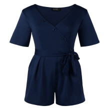 Macacão casual de verão feminino com decote em V, manga curta, tecido leve e respirável, bolsos e detalhes com babados, ideal para férias e