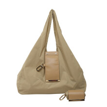 Einkaufstasche mit Schlüsselanhänger, kompakte und faltbare Tasche aus veganem Leder mit Schlüsselring, lässt sich zu einer geräumigen