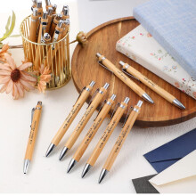 0,5-mm-Kugelschreiber-Set (50 Stück) + Notizbuch & Schlüsselanhänger – Inspirierendes Geschenk für Schüler, Angestellte, Freunde –
