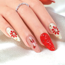 (S) Strawberry Printed Fake Nails for Women