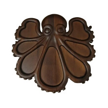 Octopus-Shaped Red Wood-Tone Serving Platter, 11.02"x11.02", for Cold Cuts, Cheese & Appetizers – Ideal for Parties & Daily Use