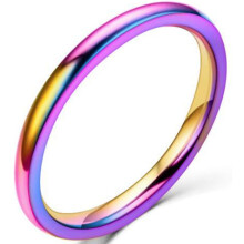 Anillo de boda clásico liso apilable de acero inoxidable de 1,5 mm