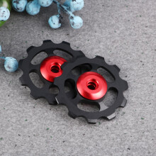 2Pcs 11T Aluminum Alloy Bike Wheel Rear Derailleur Pulley in Black and Red