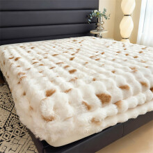 Xoxingysm 4-Pc Velvet Bed Sheet Set, Breathable Checkered Flannel Mattress Protector, Soft Cosy Quilt Cover – Compatible with Standard Beds