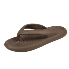 Brown Water-Friendly Flip Flops for Men & Women – Non-Slip, Lightweight Beach & Travel Sandals, Compatible with Summer Showers