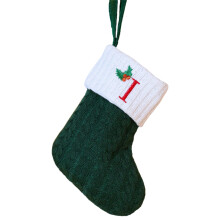 Weihnachtssocken mit Buchstaben – Gestrickte Strümpfe mit Initialen, Rot/Grün/Weiße Weihnachtsdeko, Kaminschmuck zum Aufhängen,