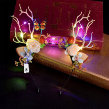 Leuchtendes Weihnachtsgeweih-Haarband – Batteriebetriebenes LED-Hirschgeweih-Haarband mit Blütenblättern – Verstellbar für die meisten