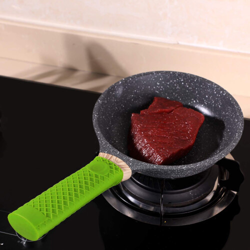 Silicone Handle Holder Heat-Resistant Non-Slip for Cast 1