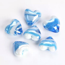 Herzförmige Lampwork-Glasperlen, Seeblau-Weiß, 10 Stück