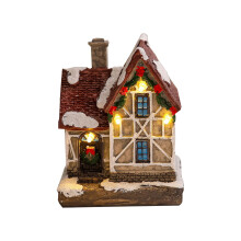 Vianočné domčeky s mini stromčekmi, Santom, snehuliakom a pouličnými lampami – klasická miniatúrna vianočná dekorácia na stôl