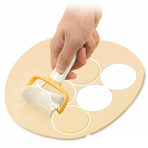 Rolling Dough Cutter < $5, Round Blade Pastry Tool for Cookies/Biscuits/Mini Pizzas, Dishwasher-Safe PP, Comfortable Handle