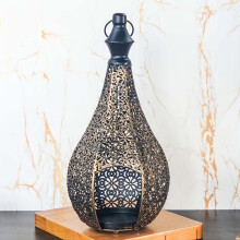 Karymi hul metalllysestake, 28 x 11 cm, intrikat design for hjemmedekor med beskyttende lakk – kompatibel med vanlige lys
