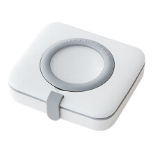 Draagbare naaidoos met naalden, garen, schaar, vingerhoed, draadinsteker en vergrootglas – compacte reisreparatieset