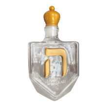 Hanukkah Dreidel Whiskey Decanter with Golden Hebrew Letters & Crown Cap – Menorah Decoration, Jewish Collectible Gift
