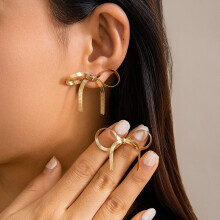 Best-Selling Bow Knot Stud Earrings for Women, Unique Metal Ribbon Knot Earrings, Trendy INS Style Butterfly Bow Earrings