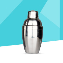 Cocktails Shaker 1Pack Silver Color For Home Entertainment And Vacation