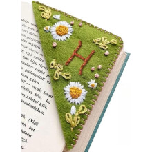 Hand-Embroidered Felt Triangle Bookmark with Cute Flower & Letter Design – Unique Handmade Book Lover Accessory