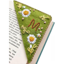 Hand-Embroidered Felt Triangle Bookmark, Cute Flower & Letter Design – Compatible with All Books