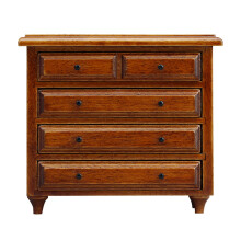 Commode artisanale en châtaignier (échelle 1/12), meuble de rangement rétro à 5 tiroirs aux proportions idéales pour la décoration de chambre.
