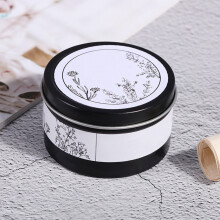 Soy Candle with Dried Flowers and Crystal in Tin
