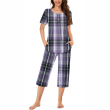 Nrmvnmi Dame Ternet Capri Pyjamassæt: Knaptop, Elastisk Taljebukser med Lommer – Komfortabelt Loungewear & Nattøj