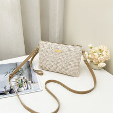 Woven Straw Crossbody Bag for Women – Bohemian Small Beach Sling Bag with Coin Purse, Compatible with Summer Outfits