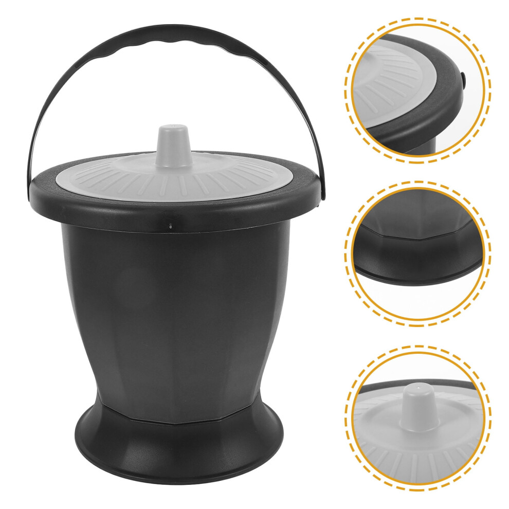 ibasenice Plastic Urinal Pot Bedside Urine Pot Odor Prevention 1Pcs